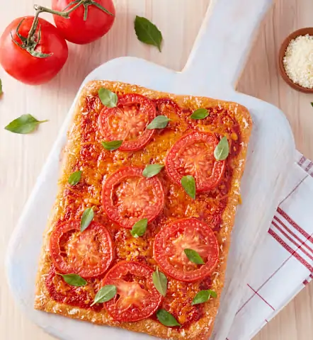Pizza al Pomodoro e Basilico